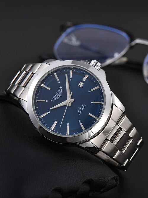 Reloj automático minimalista